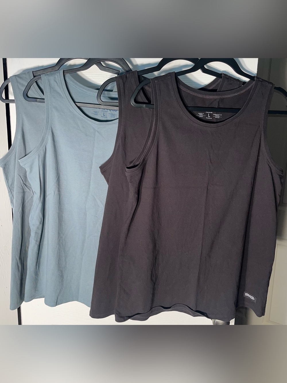 Lot of 4 Women’s Life is Good Sleeveless Shirts Large Black Blue Cotton Crusher